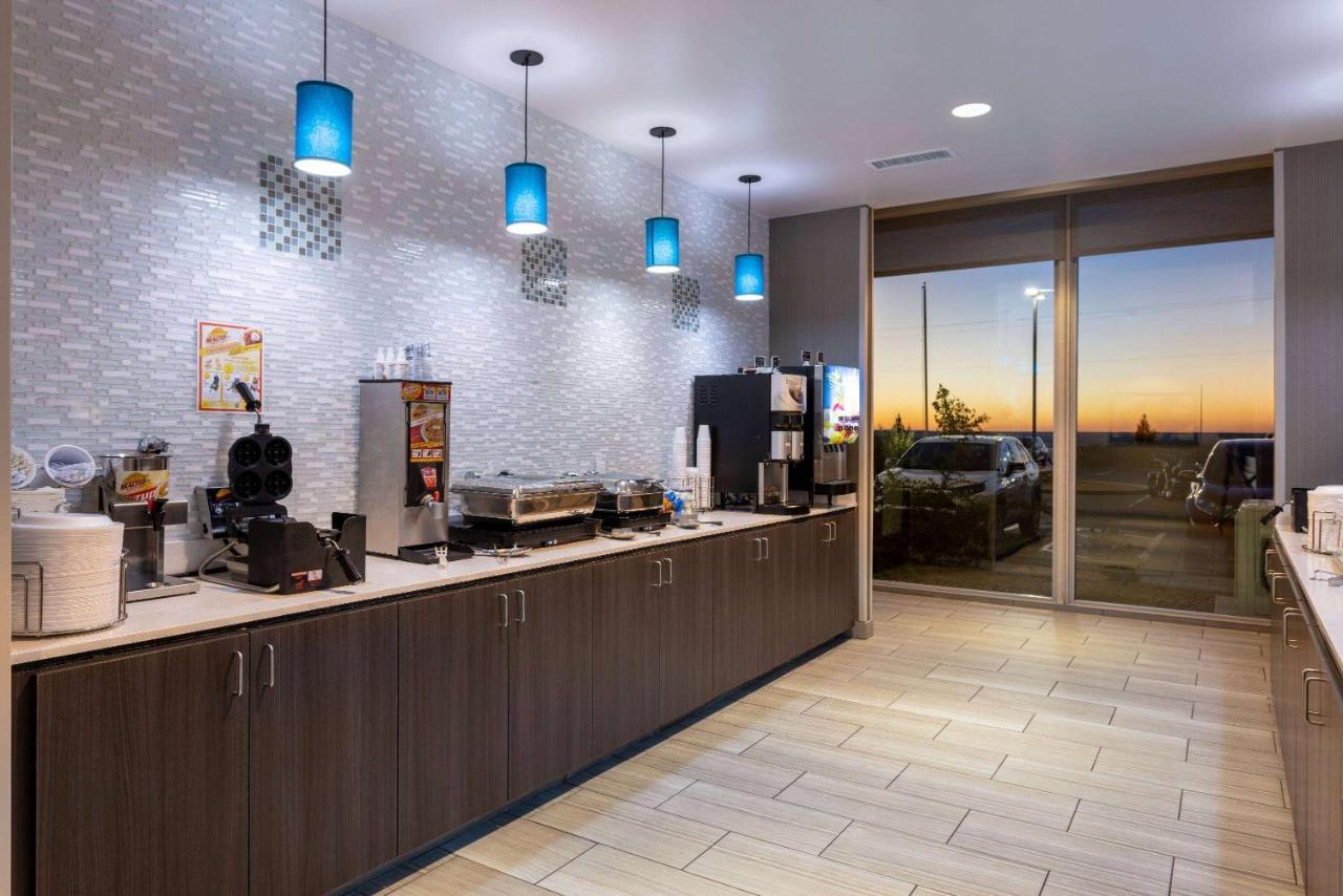 La Quinta Inn & Suites By Wyndham Holbrook Petrified Forest Buitenkant foto
